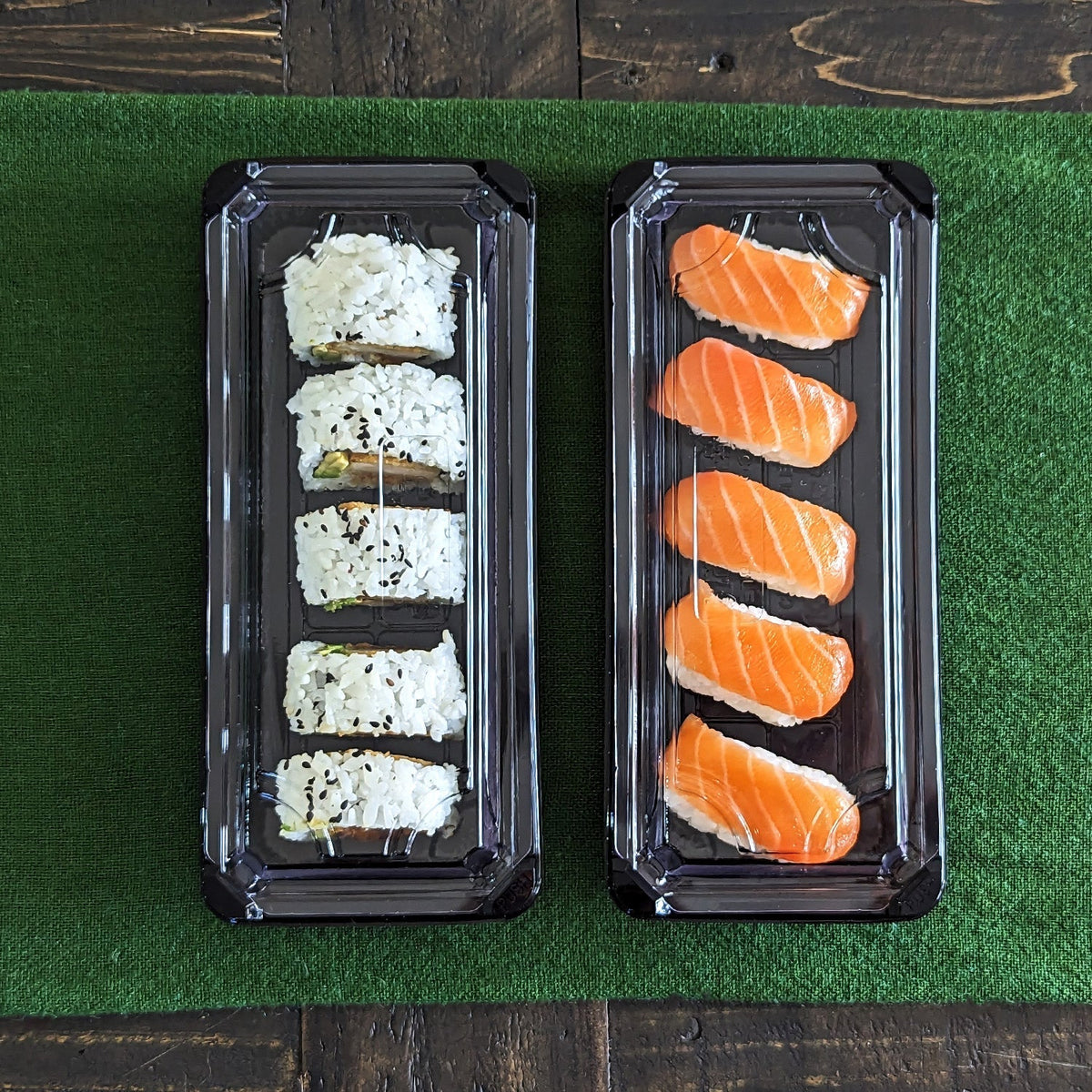 20 x 7 x 5cm PLA Black Sushi Tray & Clear Lid - Image #2